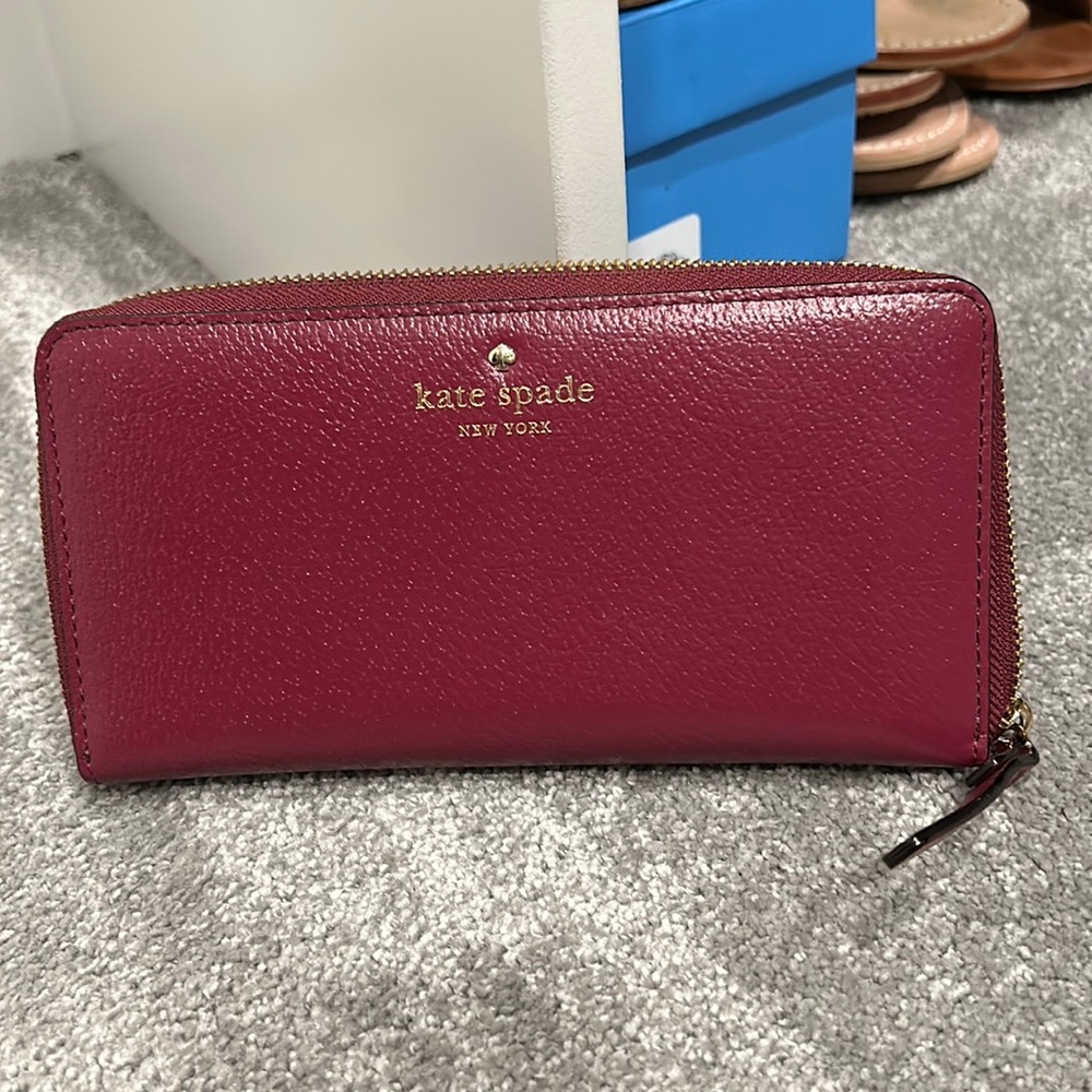 Kate Spade large zip wallet